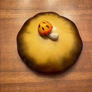 Merry mushroom canister lid